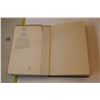 Image 2 : H.G. Wells "Time Machine" book