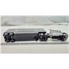 Image 5 : Kenworth cattle hauler, semi truck and trailer - 17.5" silver cab