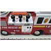 Image 2 : Tonka 17" fire and rescue truck w/ ladder and bucket