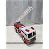 Image 6 : Tonka 17" fire and rescue truck w/ ladder and bucket