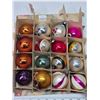 Image 3 : Box of 16 Christmas vintage tree ornaments