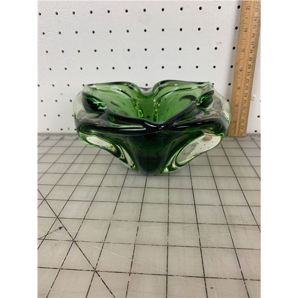 VINTAGE HEAVY ART GLASS ASHTRAY