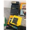 Image 5 : VINTAGE CAMERA COLLECTION