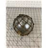 Image 1 : ANTIQUE GLASS NET FLOAT