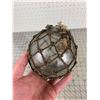 Image 2 : ANTIQUE GLASS NET FLOAT