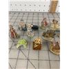 Image 2 : VINTAGE RED ROSE TEA FIGURINES