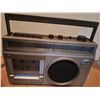 Image 1 : Vintage 1970’s Hitachi Portable Stereo Boombox Radio