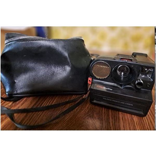 Vintage POLAROID Sonar One-Step SX-70 Pronto SE Land Camera and bag