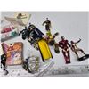 Image 3 : Bundle of assorted toys, cards, etc.