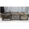 Image 1 : 3 Antique milk crates