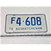 Image 1 : 1976 Saskatchewan license farm plate - F4-608