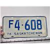 Image 2 : 1976 Saskatchewan license farm plate - F4-608