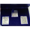 Image 3 : 1976 Summer Olympic games, 3 stamp sculptures & stamps - in blue velvet case
