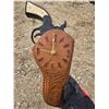 Image 2 : Vintage plastic gun holster clock - works