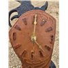 Image 4 : Vintage plastic gun holster clock - works