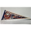 Image 1 : New York Islanders pennant flag - cannot verify authenticity of signatures