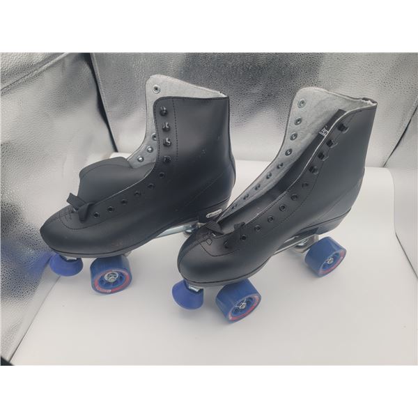 "Chicago Skates" roller skates size 10 - brand new in box, box condition varies. Choice lot: Item pr