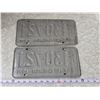 Image 2 : Pair of 1971 Saskatchewan license plates - F130-721