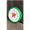 Image 2 : TEXACO 14" ROUND WALL CLOCK 110 VOLT