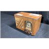 Image 3 : PHILCO 12" X 9" X 7"H WOOD RADIO