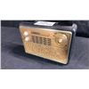 Image 2 : ADMIRAL 10" X 4" X 10" PORTABLE RADIO