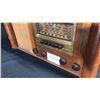 Image 2 : VINTAGE WOOD CABINET PUSH BUTTON RADIO 22" X 12" X 12"