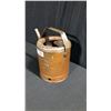 Image 2 : VINTAGE 5 QUART BULK OIL DISPENSER