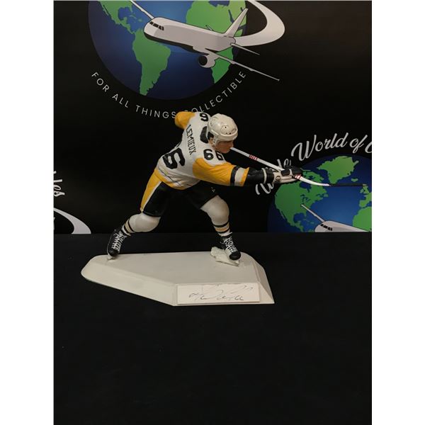 LTD. EDITION MARIO LEMIEUX SIGNED LTD EDITION GARTLAN STATUE /1000