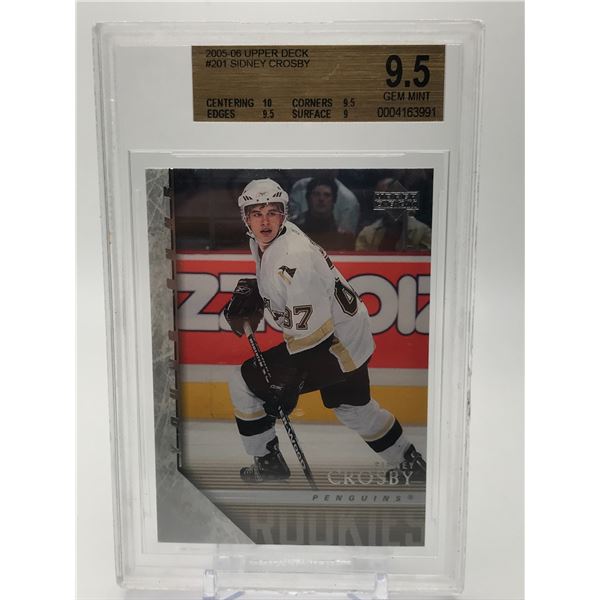 2005-06 UPPER DECK SIDNEY CROSBY YOUNG GUNS ROOKIE CARD (BECKETT 9.5)
