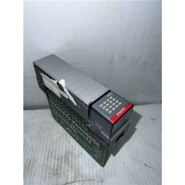 Allen-Bradley #1746-0A16 SLC500 Output Module