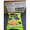 Image 2 : Pzazz Crunchy Nuts-Crispy Potato Covered Peanuts, Spicy Dill Pickle (12 x 80g)