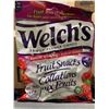 Image 2 : CASE LOT- Welch's Fruit Snacks Berries & Cherries 12 x 140g