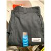 Image 1 : Dickies Cargo Pant Relaxed Fit Straight Leg 38 x 30 Black