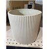 Image 1 : Amazon Basics Fluted Ceramic Planter White 8"