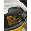Image 2 : DeWalt Wet / Dry Vacuum 22.7L With Accessories
