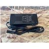 Image 1 : AC/DC Adapter