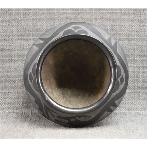 SAN ILDEFONSO POTTERY BOWL (BLUE CORN)