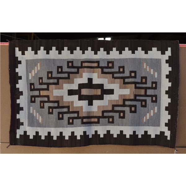 NAVAJO TEXTILE