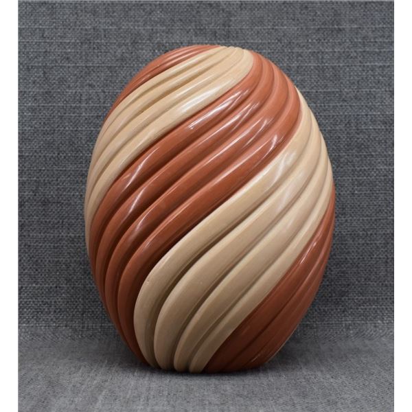 JEMEZ POTTERY VASE (MARCELLA YEPA)