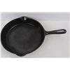 Image 2 : G.S.W.Castlays Ltd. Cast Iron Skillet No 9