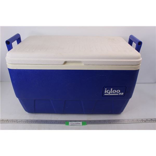 * Igloo 48 Cooler - 24'' x 14.5'' x 14''