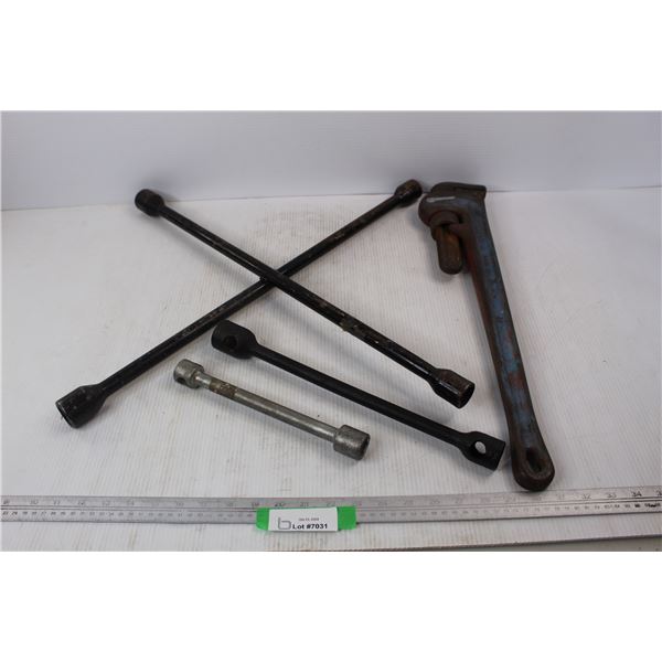 24'' Pipe wrench, Tire Changing T- Bar, wrenches For Changing Tires