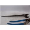 Image 3 : 1 1/2'' Spud Wrench, Large Pair Of Channel Locks