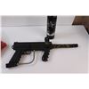 Image 4 : Tippman 98 Custom Paintball Gun, Tank & (2) Bags Paintballs