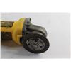 Image 7 : DeWalt Angle Grinder - Tested