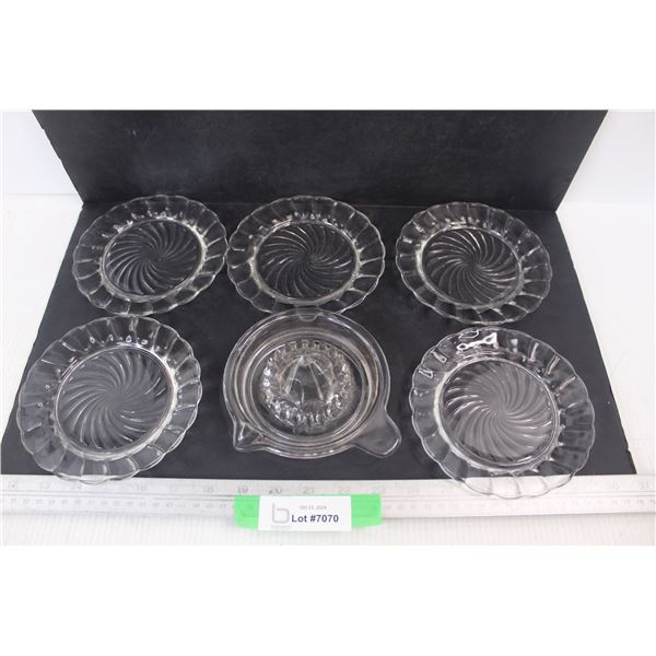 (5) Vintage Dominion Clear Glass Swirl Plates w/ Juicer