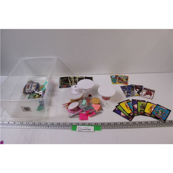 (8) Nintendo Trading Cards, (3) Hockey Cards, (2) Marvel Cards, (6) Home Alone Holographic Cards, (6