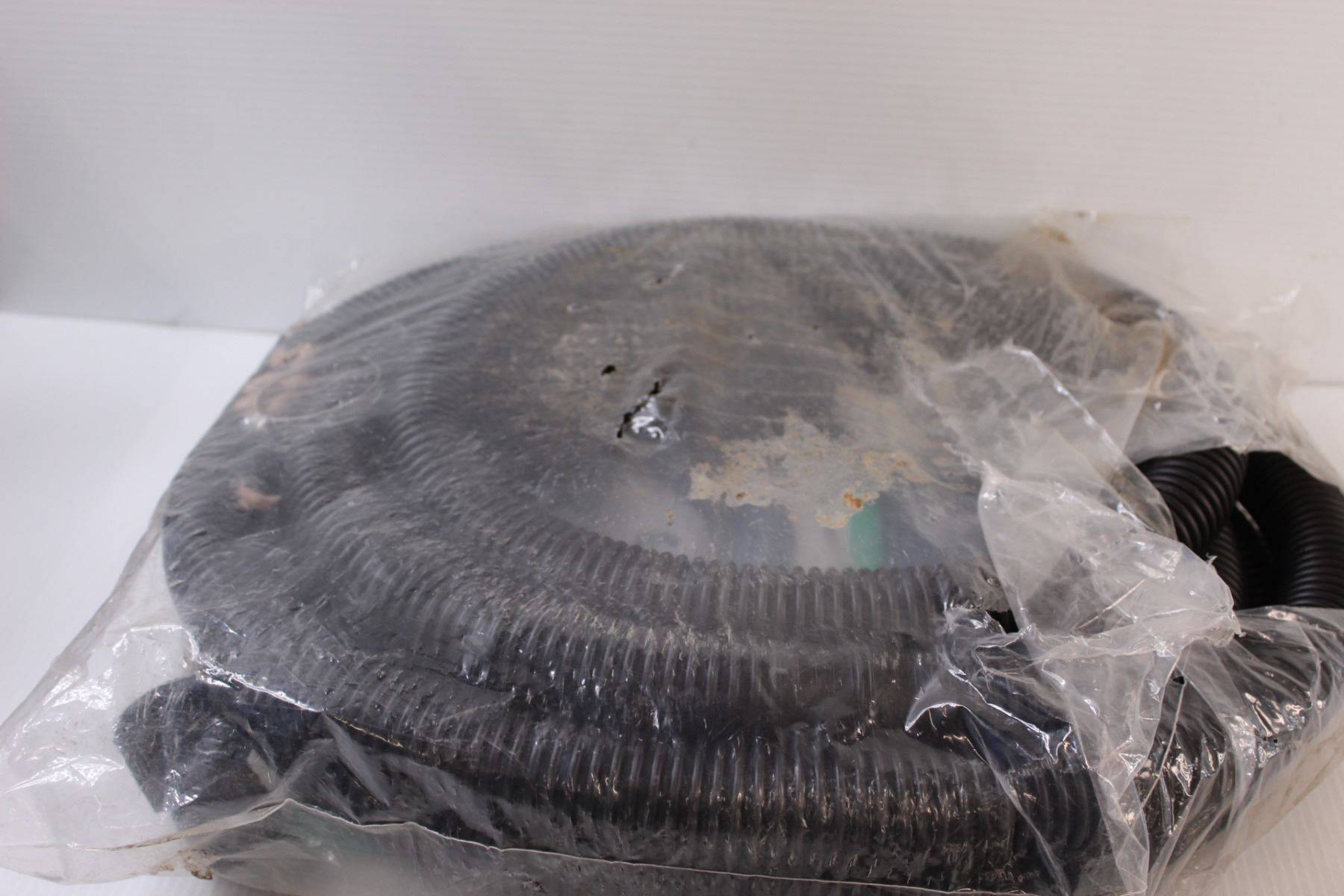 Wayne Sump Pump Discharge Hose Kit 1.25" x 24' Bodnarus Auctioneering