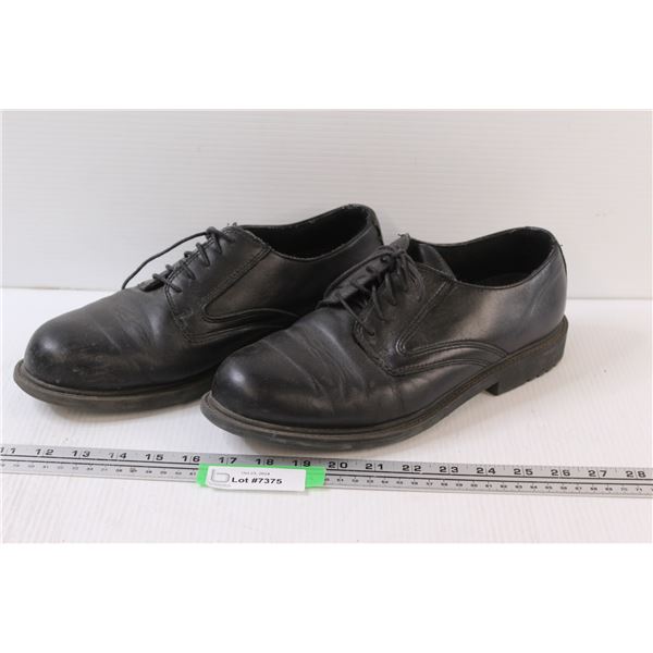 Men's 12W Benchmark Shoes - as is