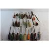 Image 14 : (25) Screwdrivers and (2) Metal Files